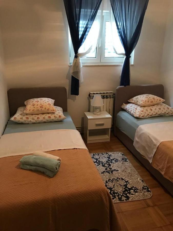 Apartman Mila Daire Kastela Dış mekan fotoğraf