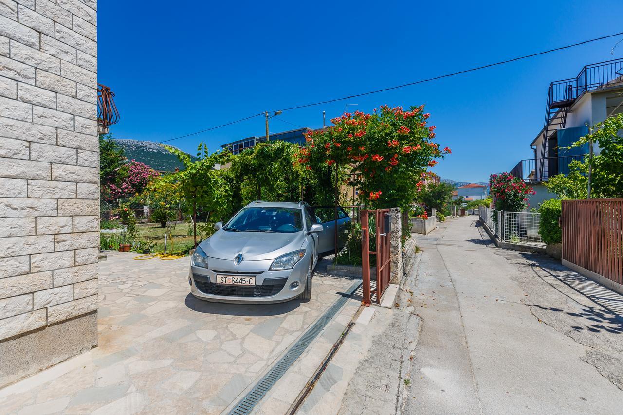 Apartman Mila Daire Kastela Dış mekan fotoğraf