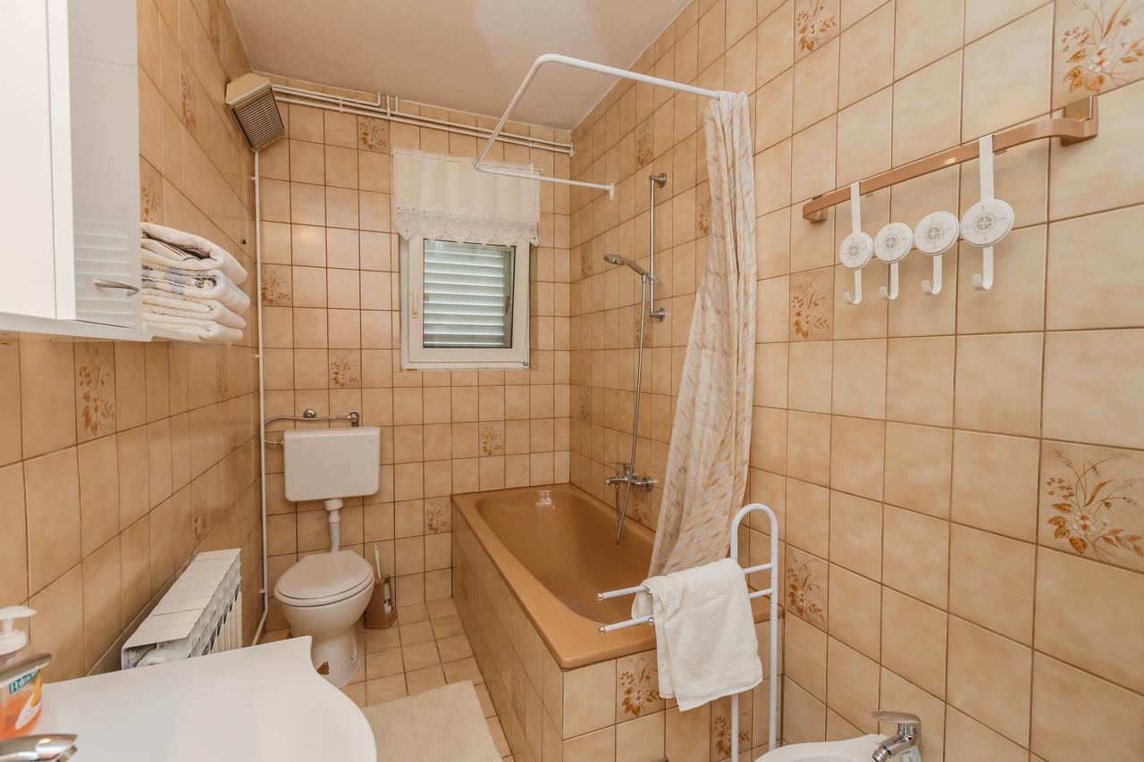 Apartman Mila Daire Kastela Dış mekan fotoğraf