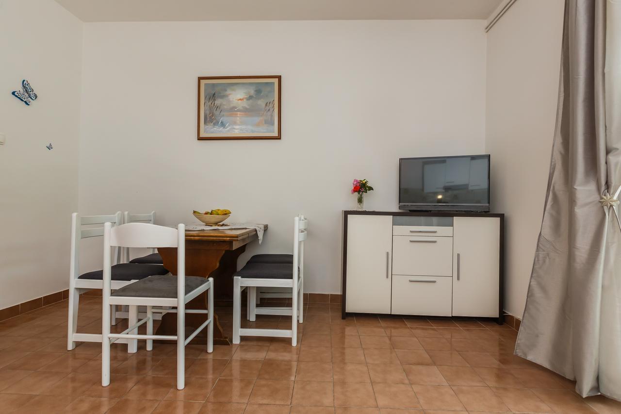 Apartman Mila Daire Kastela Dış mekan fotoğraf