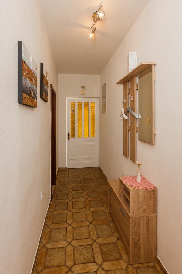 Apartman Mila Daire Kastela Dış mekan fotoğraf