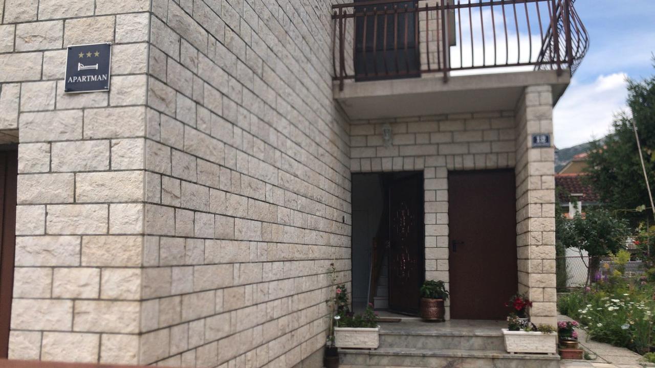 Apartman Mila Daire Kastela Dış mekan fotoğraf